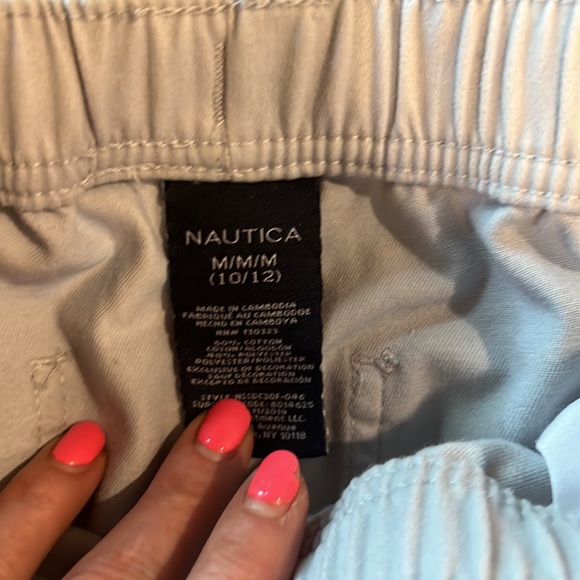 Nautical khaki shorts size 10-12 - Picture 3 of 3